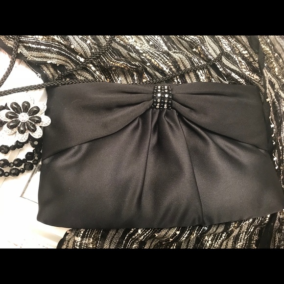 La Regale vintage evening bag 👛 - Picture 2 of 3